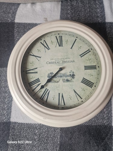 Nice large cream - metal,