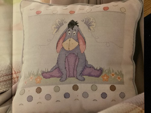 Disney winnie the pooh eeyore - pooh,