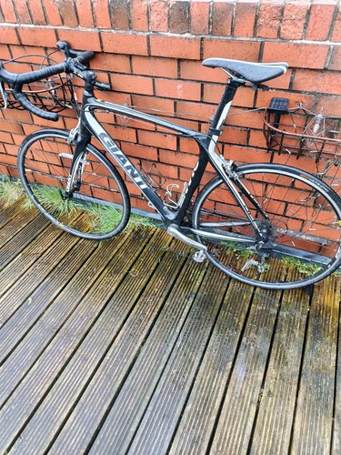 Giant defy road bike - giant, –