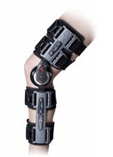 Donjoy  Adjustable Post-Op Hinged Knee Brace