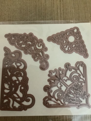 Detailed corner cutting dies