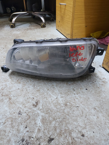 Hino 700 headlight - hino,