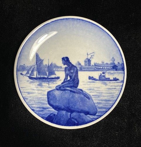 Royal copenhagen miniature - miniature, 3"