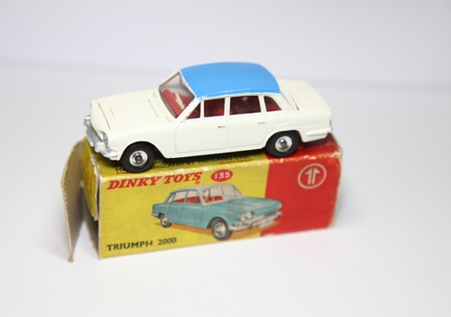 Dinky 135 triumph 2000 - triumph, in