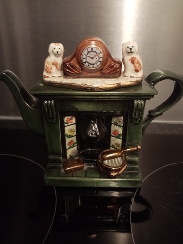 Vintage cardew teapot one - vintage,