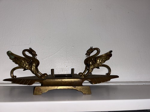 1890 twin griffin figures ink - twin,