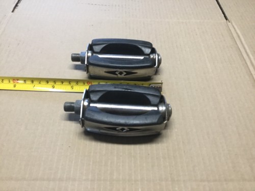 Classic bow pedals - classic, 1/2"