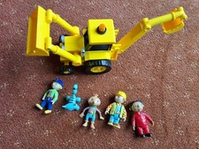 Bob The Builder Light Up and Sound Scoop Vehicle with 5 Characters