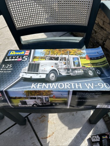 Revell kenworth w 900 - revell,