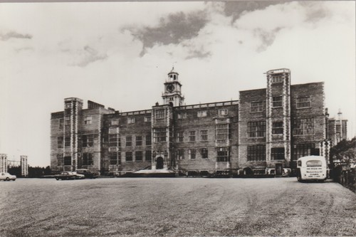 Hatfield house exterior - house,