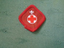 BOY SCOUTS SCOUT CLOTH RED CROSS UNIFORM BADGE