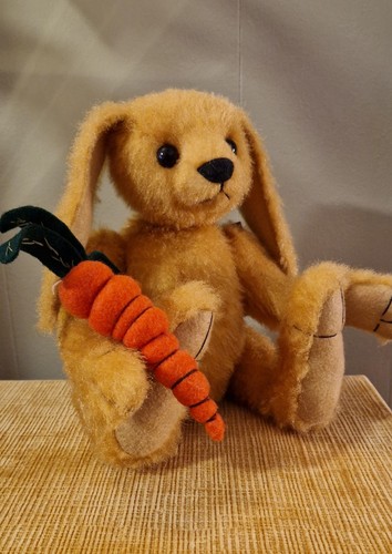 Charlie bears hannah 2009 - bears,