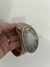 Guess Ladies Brown Leather Belt Size Large, Belt Buckle With Floral Pattern