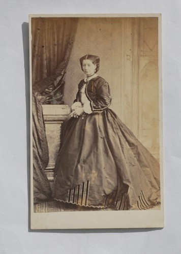 Cdv lady marvellous - of, in