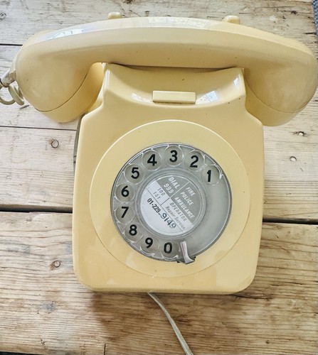 Dial telephone working - dial, telephone.