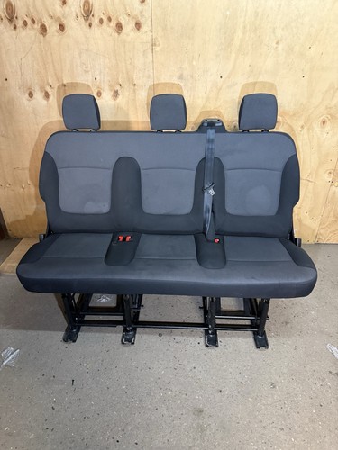 Renault traffic triple isofix - renault,
