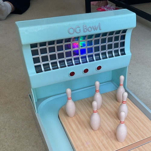 Our generation dolls bowling - our,