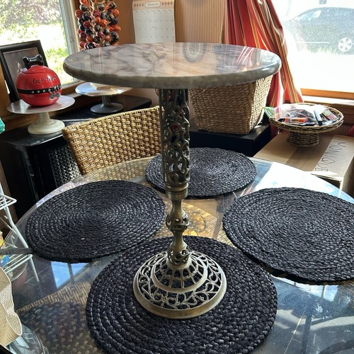 Vintage round marble top side - round,
