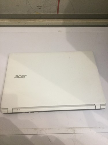 Faulty untested acer laptop - faulty/untested,