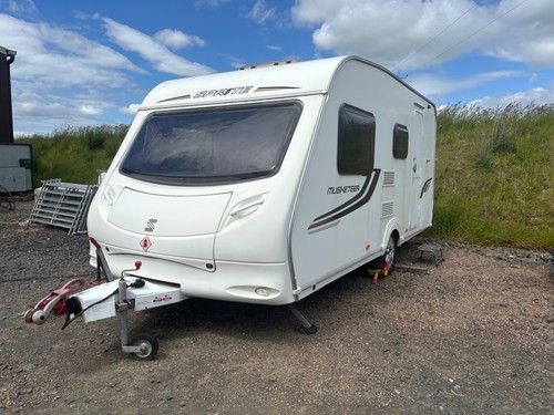Swift 2011 caravan - swift, axel