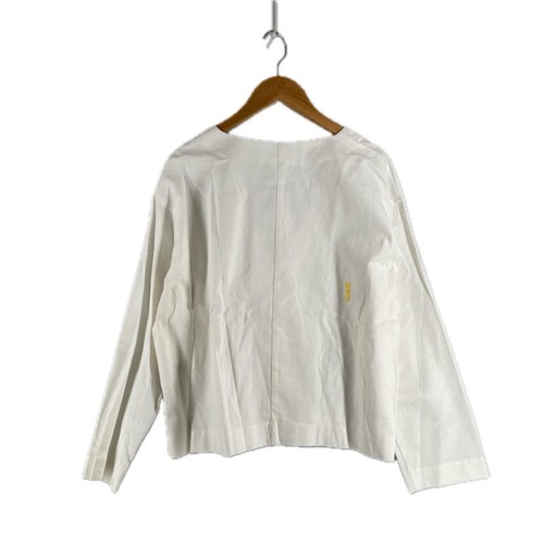 Closet cut white - cut,
