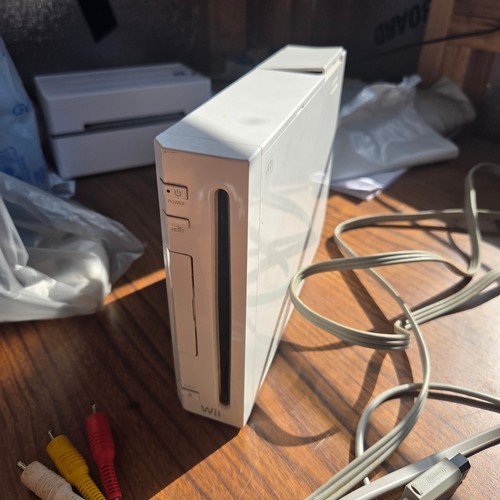 Nintendo wii console - nintendo,