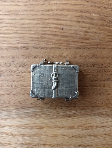 Miniature metal trinket - miniature,