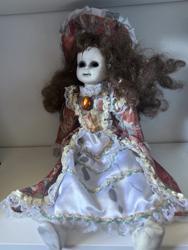 Creepy vintage porcelain - 👻,