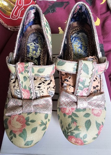 Irregular choice lazy - choice, river