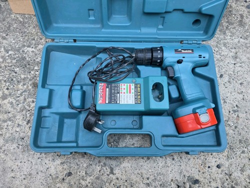 Makita 6228d drill - 6228d,