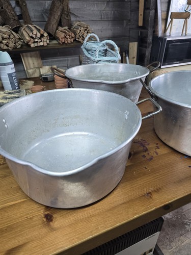 Milk buckets churns - milk, metal