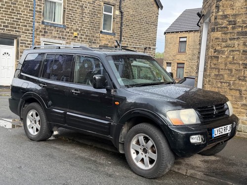 2003 mitsubishi shogun - mitsubishi,