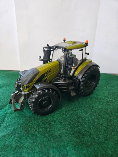 Britains tractors valtra - tractors,