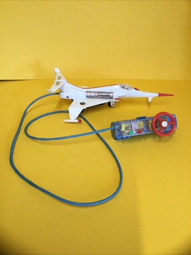 Bandai toys battery - battery, operated