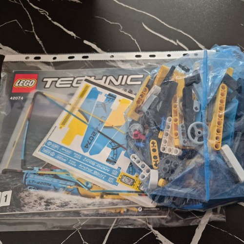 Lego technic racing yacht - lego,