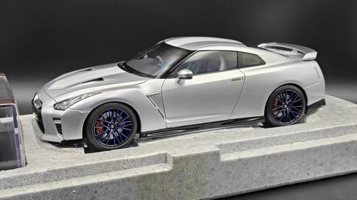 Motorhelix nissan gt r - 1/18,