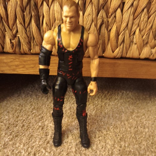Wwe wrestling figure - wwe,