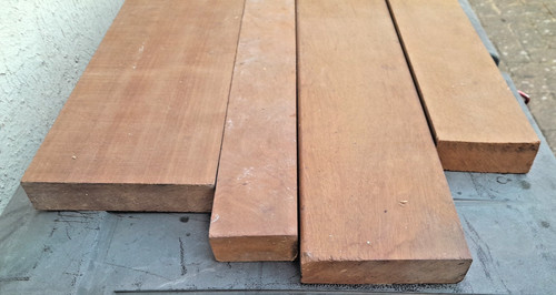 Mahogany wood bundle offcuts