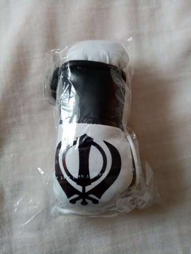 White colour black sikh - white,