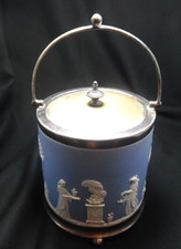 WEDGEWOOD JASPERWARE LIGHT