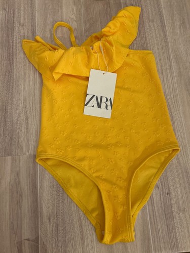 New with tags zara shoulder - new,