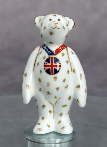 Royal crown derby - derby, bear