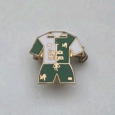 MILLWALL VINTAGE AWAY KIT PIN