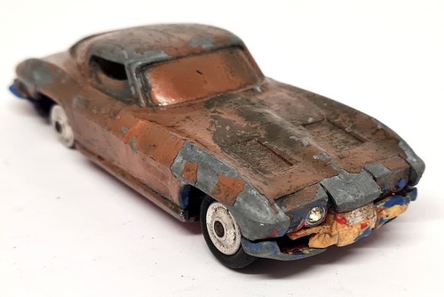 Corgi toys chevrolet corvette - corgi,