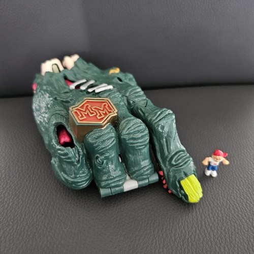Mighty max grips the - mighty, doom