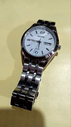 Seiko men solar watch - seiko,
