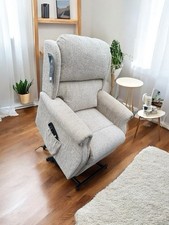 HSL BURROWS RISER RECLINER