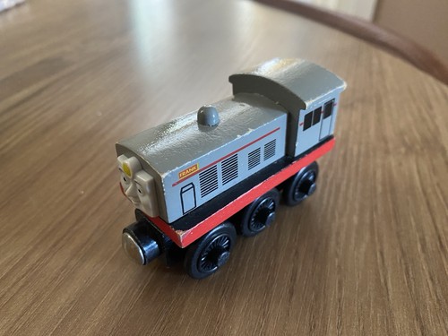 Wooden thomas train - train, frank