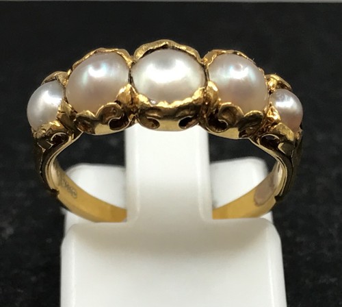 Antique 18ct gold pearl ring