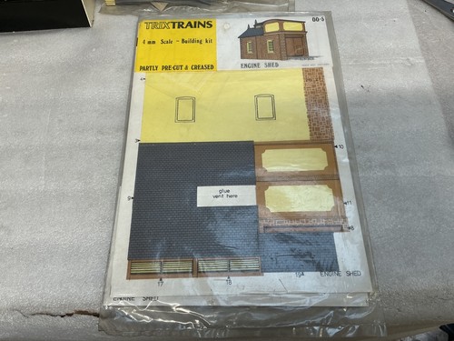 Trix trains gauge 4mm - trains,